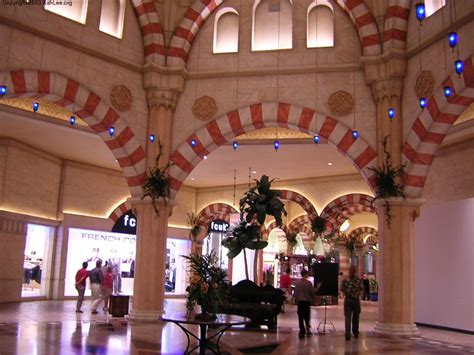 aladdin hotel las vegas interior.